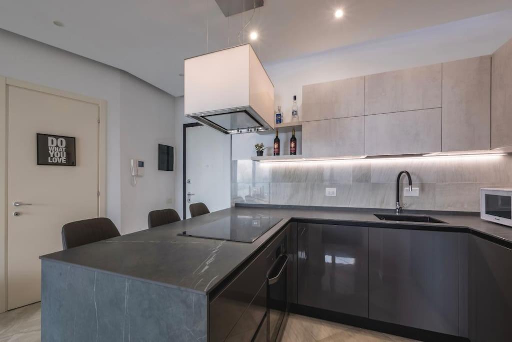 5 Stars Apart Sea View Генуя Екстер'єр фото
